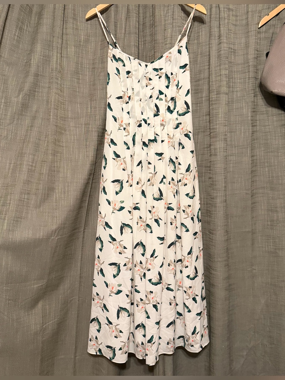 Banana Republic Midi Dress Women's Size 10 Pleated Strappy Magnolia Garden Party